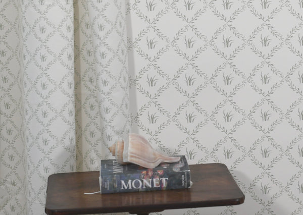 Garden Trellis in Cream- Wallpaper